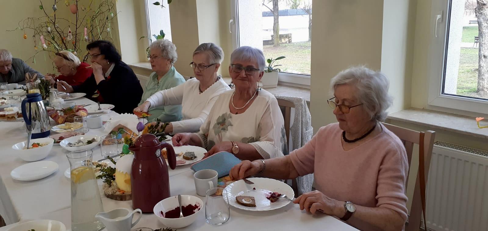 Zdjęcie Śniadanie Wielkanocne w Dziennym Domu Senior+